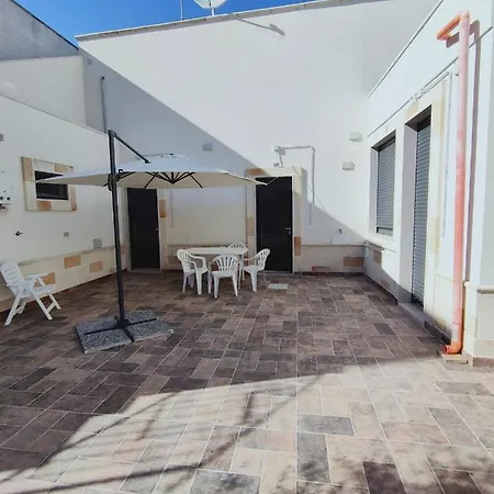 Appartamento Dante Avetrana Exterior photo